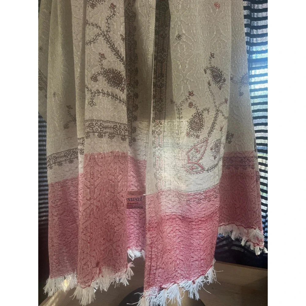 Oswal Shawl Cream Pink Floral Embroidered Fringe Made in India‎